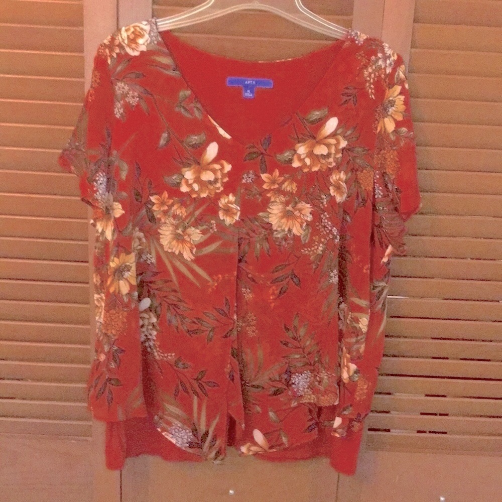 | NWOT Apt 9 Floral Layered Maroon Layered Blouse - XL